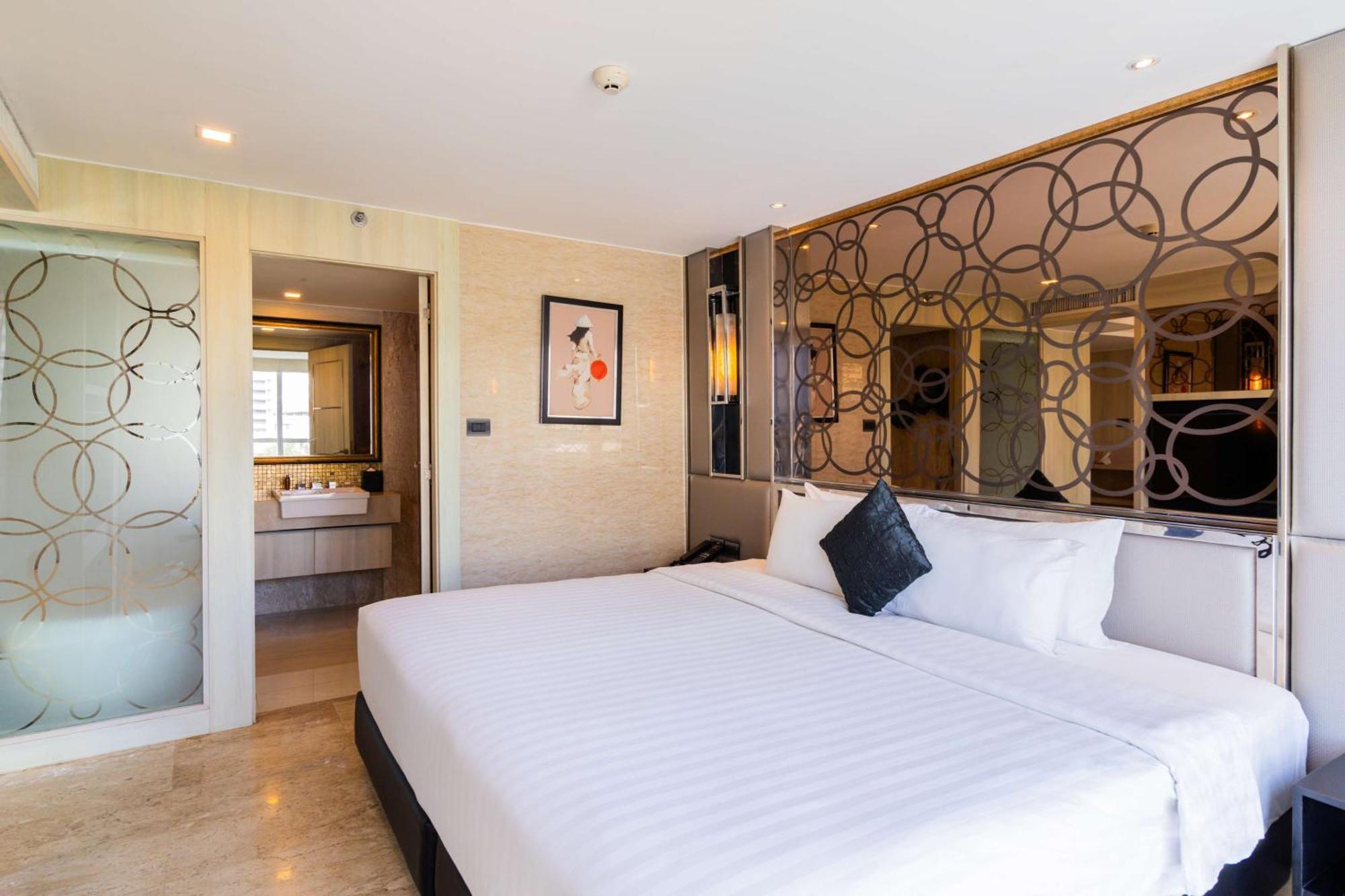 The Sanctuary Resort Pattaya, BW Signature Collection Exterior photo